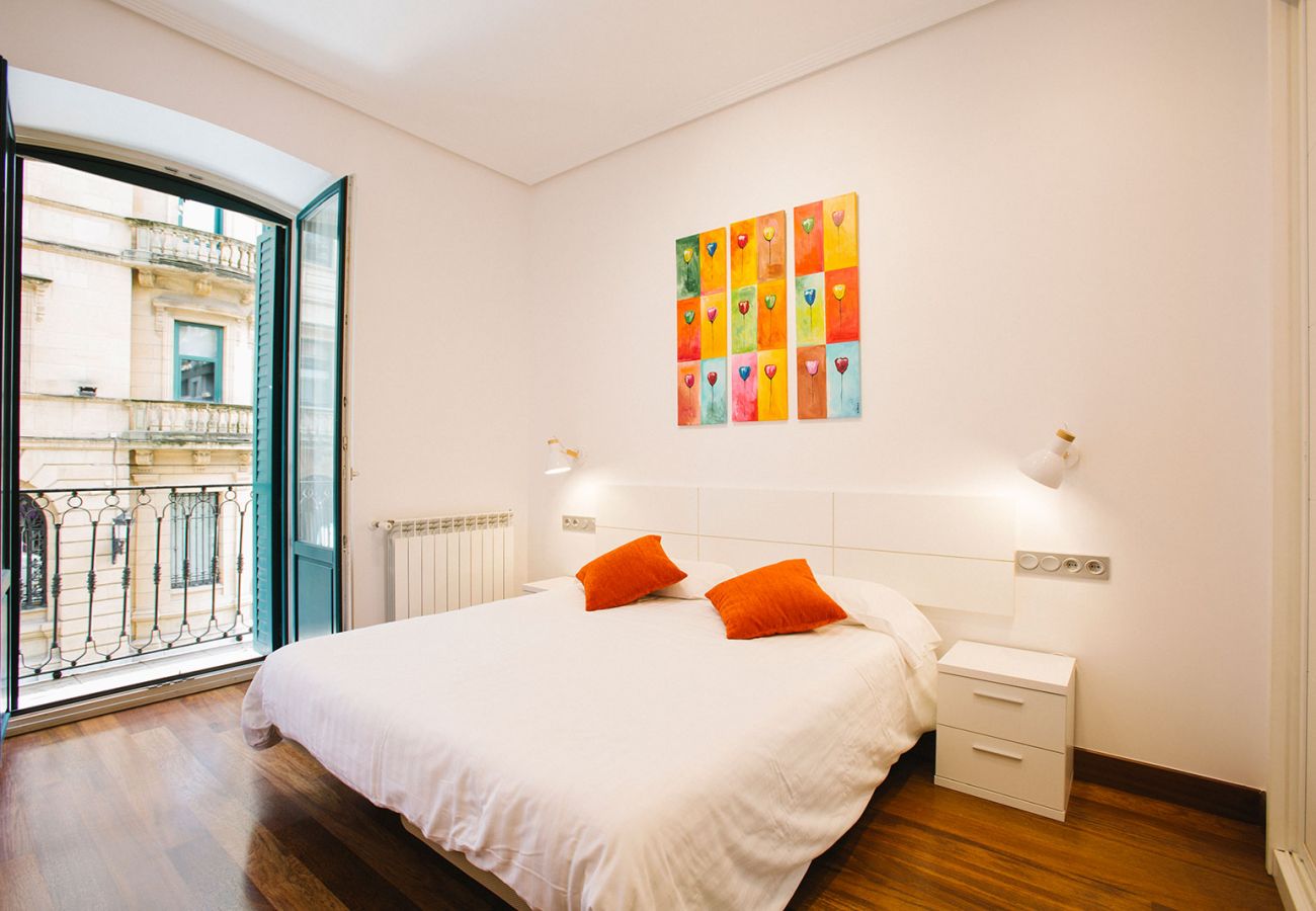 Apartment in San Sebastián - B Bella Easo A in San Marcial 28