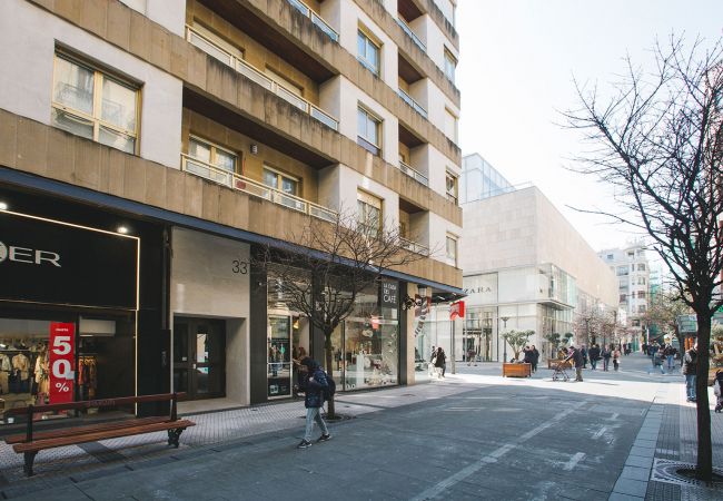 Apartment in San Sebastián - E 2 BEDROOM FAMILY APARTMENT SAN MARCIAL 33 Apartment in San Sebastián - E 2 BEDROOM FAMILY APARTMENT SAN MARCIAL 33