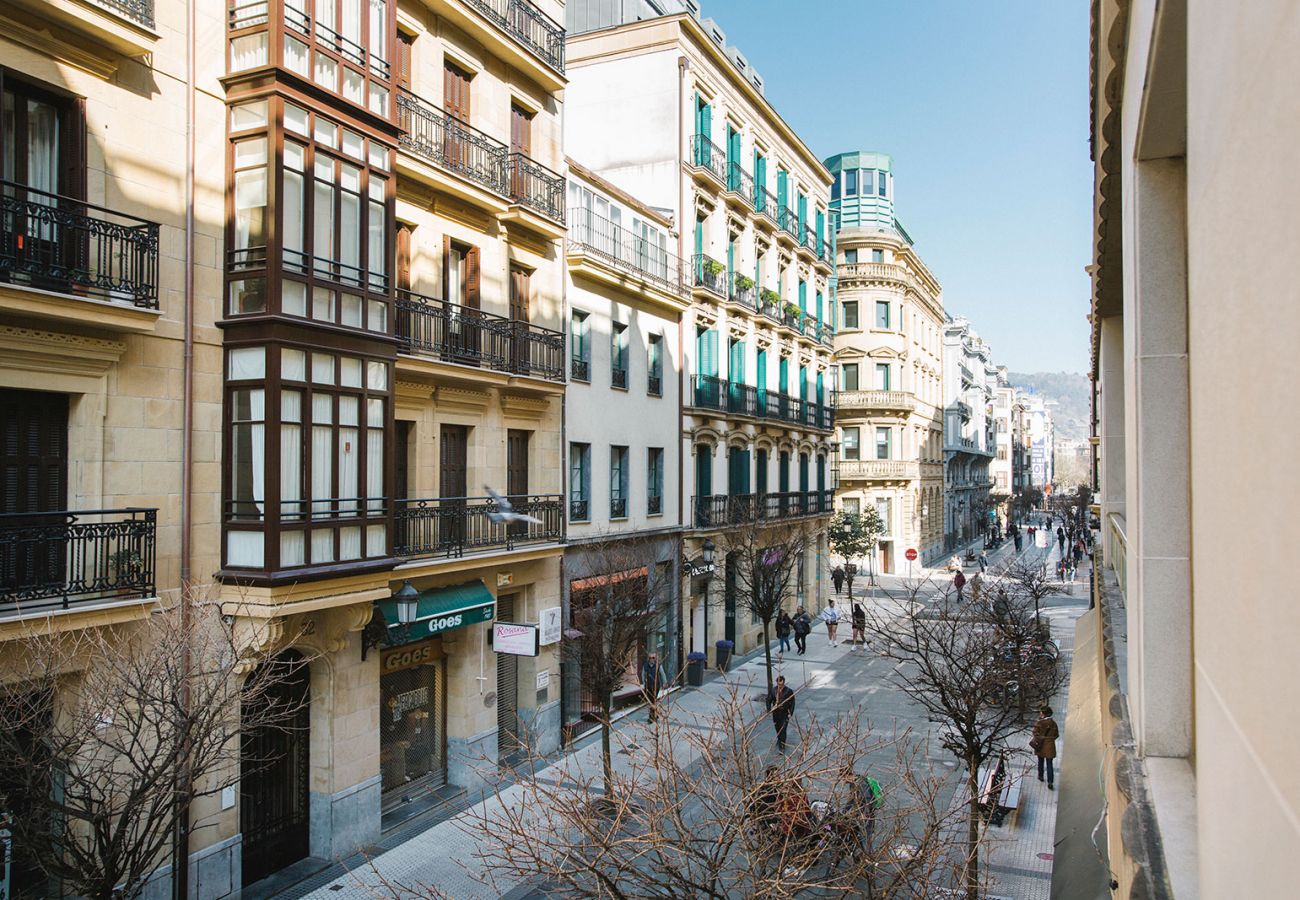 Apartment in San Sebastián - E 2 BEDROOM FAMILY APARTMENT SAN MARCIAL 33 Apartment in San Sebastián - E 2 BEDROOM FAMILY APARTMENT SAN MARCIAL 33